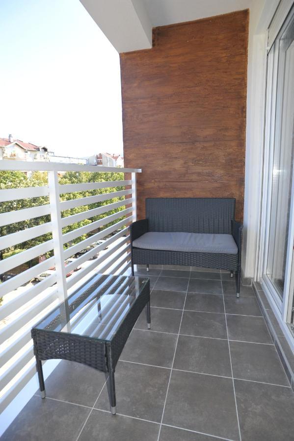 Twins Apartments Cacak Luaran gambar