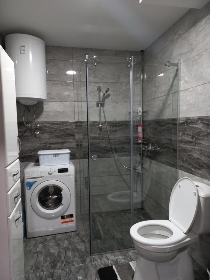 Twins Apartments Cacak Luaran gambar