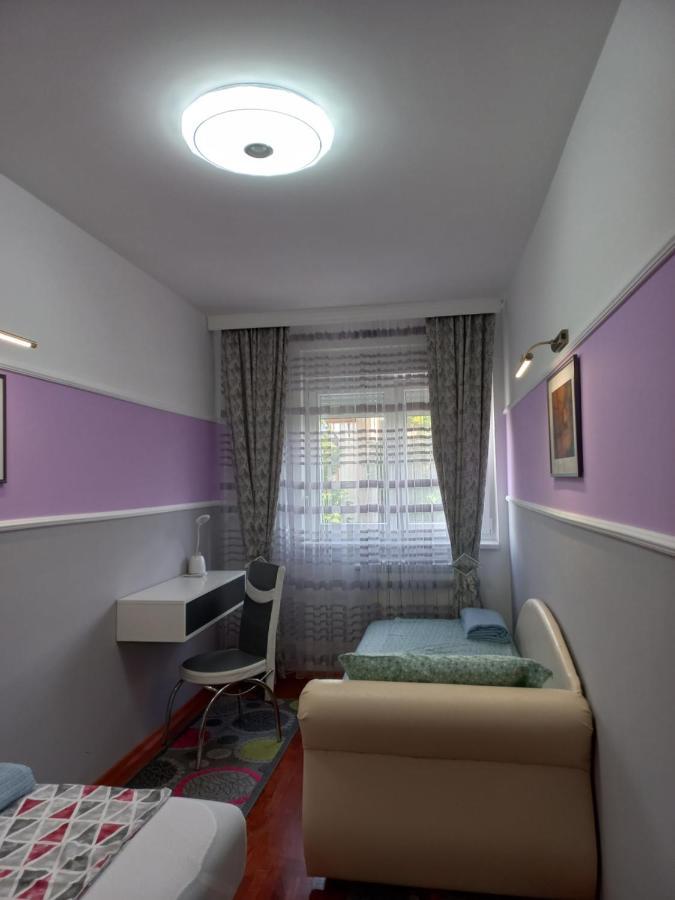 Twins Apartments Cacak Luaran gambar