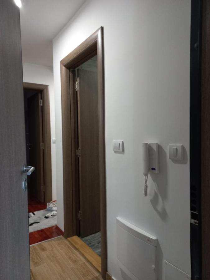 Twins Apartments Cacak Luaran gambar
